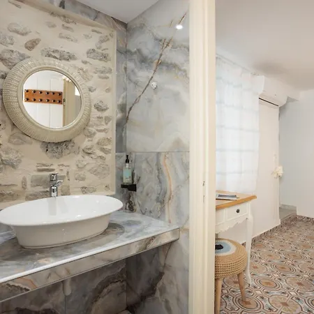 Burgos Barrio Naxos 아파트호텔 Naxos City